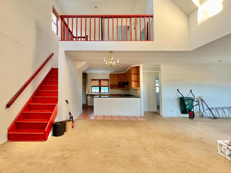 8 Bedroom Property for Sale in Hout Bay Western Cape